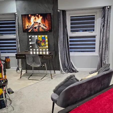 Victoria Loft - 1 Bedroom With Off Site Access Lejlighed *