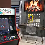 Victoria Loft - 1 Bedroom With Off Site Access