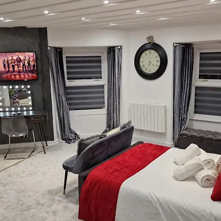 Victoria Loft * Bowness-on-Windermere