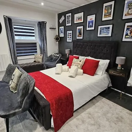 Victoria Loft - 1 Bedroom With Off Site Access Bowness-on-Windermere