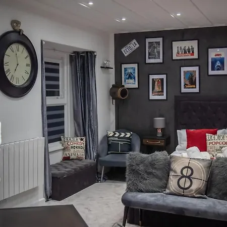 Victoria Loft - 1 Bedroom With Off Site Access Feriehus Bowness-on-Windermere